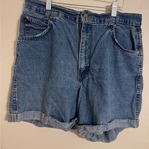 Vintage Chic High Waisted Indigo Denim Mom Jean Shorts Womens Size 22